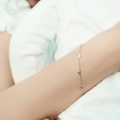 Pulsera personalizada con iniciales en horizontal
