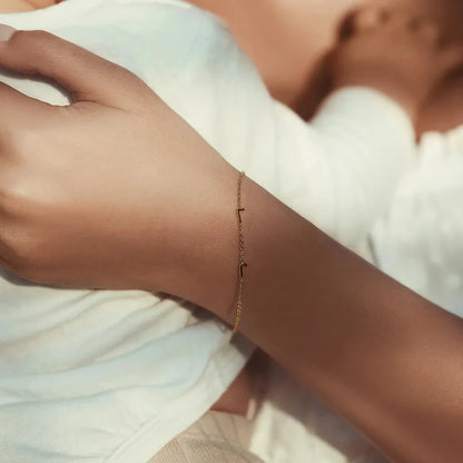 Pulsera personalizada con iniciales en horizontal